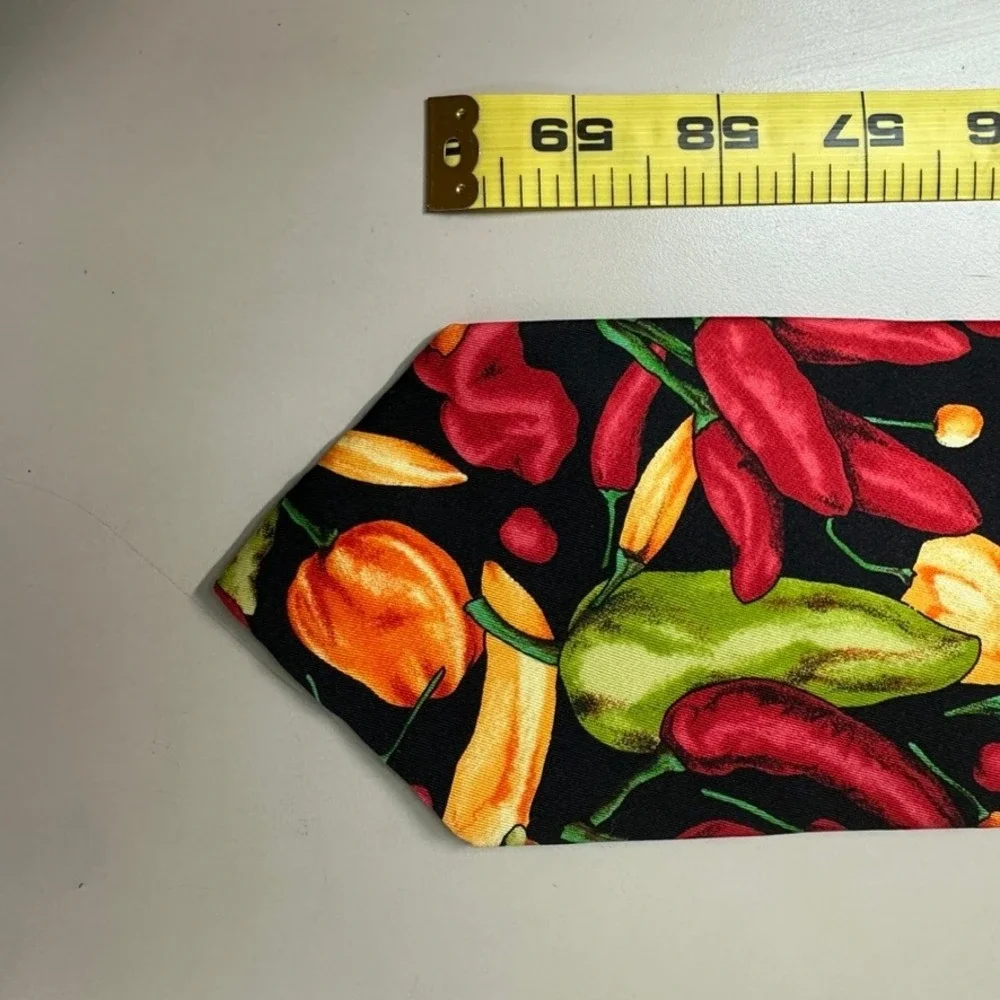 Lands End Mens Silk Necktie Chili Pepper Novelty Print Black Red Green USA Made